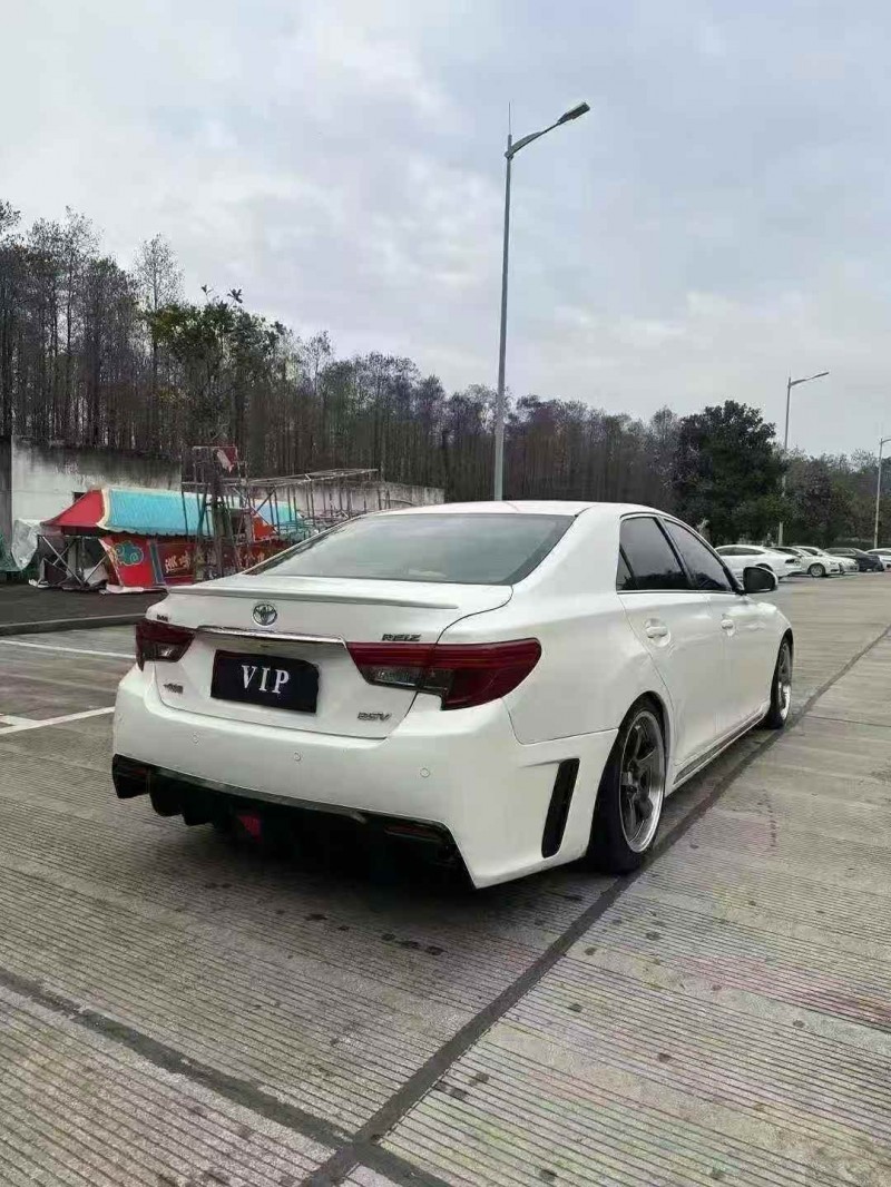 宁波16年丰田锐志3