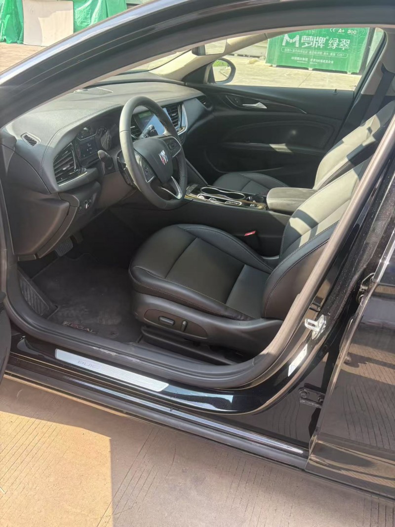 苏州25年别克君威4