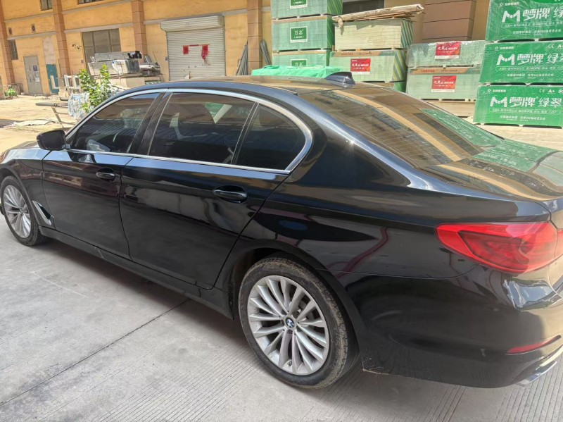 苏州19年宝马5系8