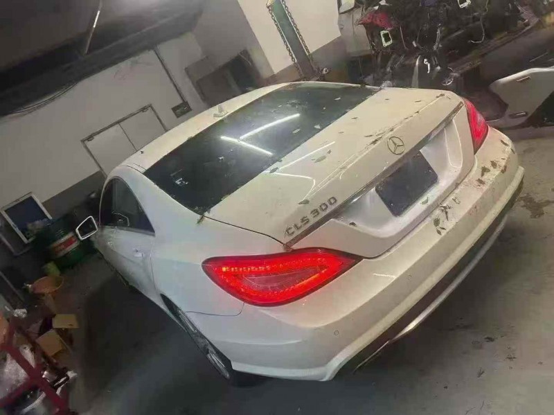 金华14年奔驰CLS6