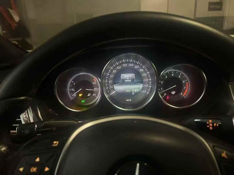金华14年奔驰CLS7