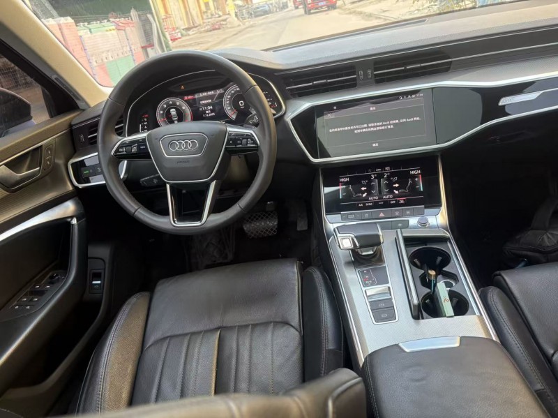 苏州22年奥迪A6L4