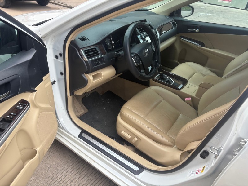 苏州17年丰田凯美瑞4