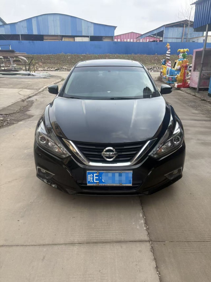 苏州18年日产天籁1