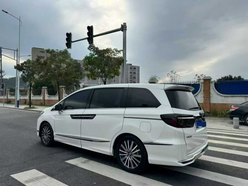 广州22年本田艾力绅3