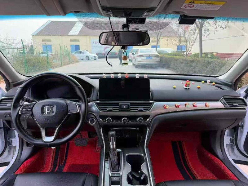 徐州22年本田雅阁8