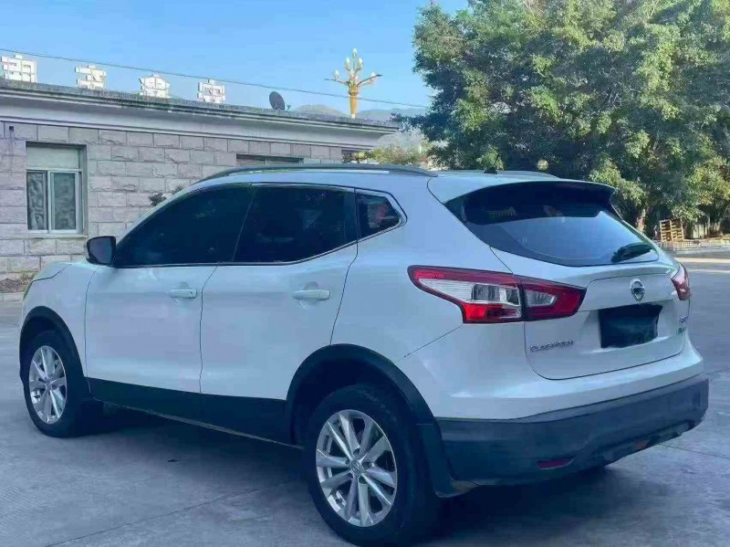 三明16年日产逍客7