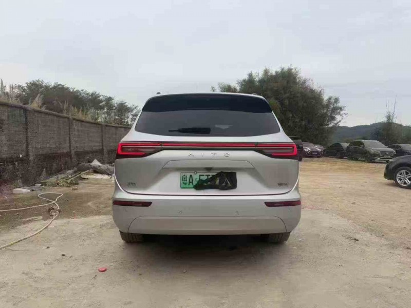 珠海24年华为智选问界9