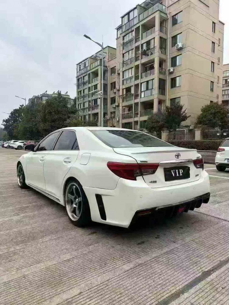 湖州16年丰田锐志8