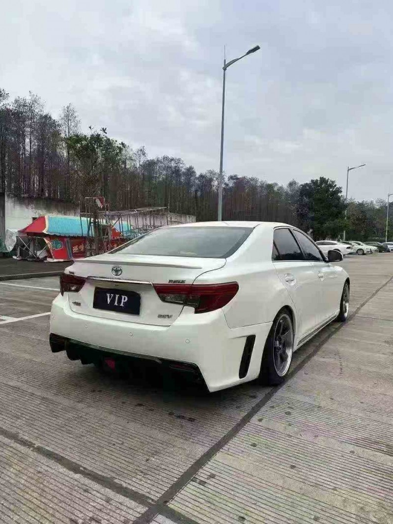 湖州16年丰田锐志9