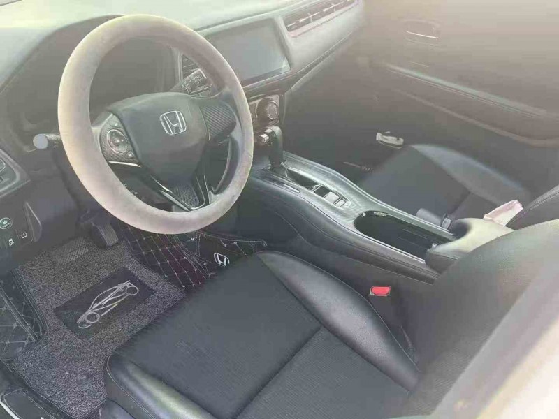 苏州19年本田缤智3