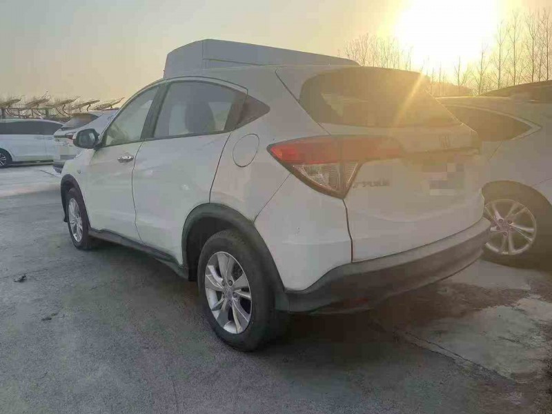 苏州19年本田缤智5