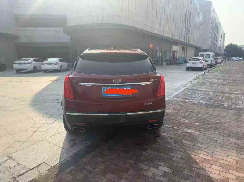 金华18年凯迪拉克XT58