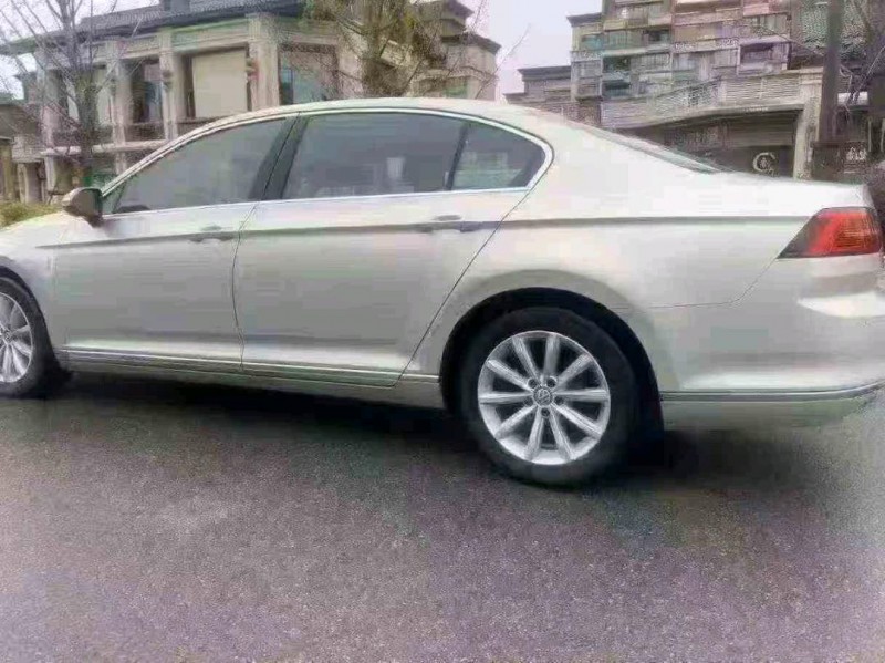 苏州17年大众迈腾8