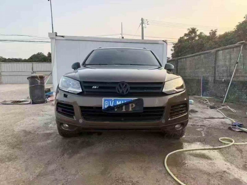 深圳14年大众途锐1