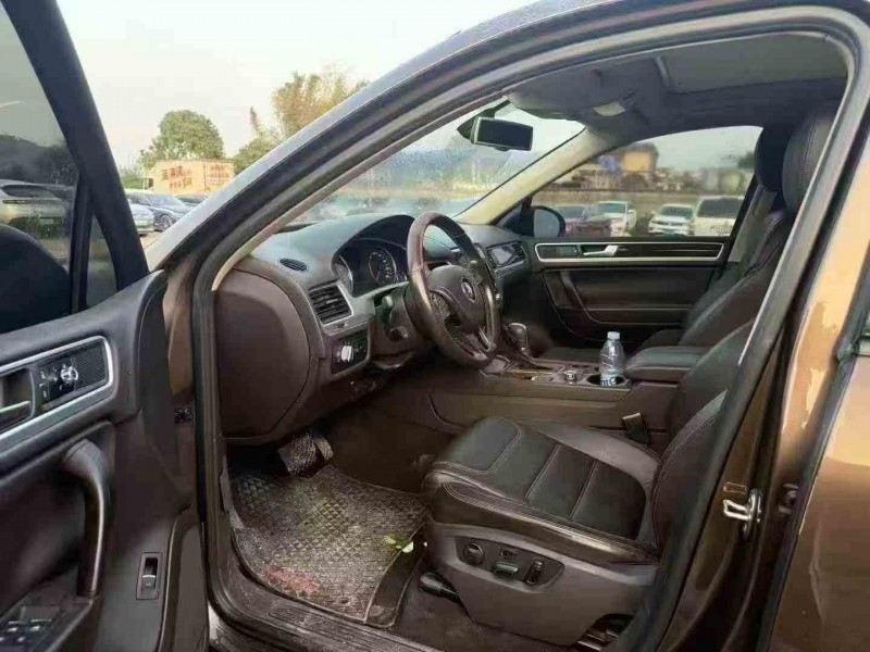 深圳14年大众途锐4