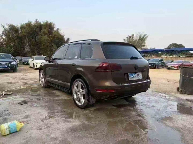 深圳14年大众途锐7