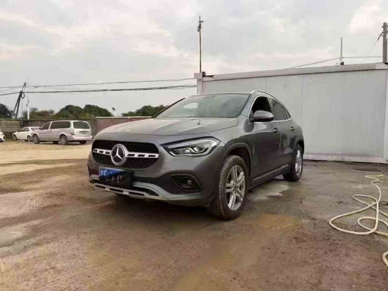 汕头22年奔驰GLA2