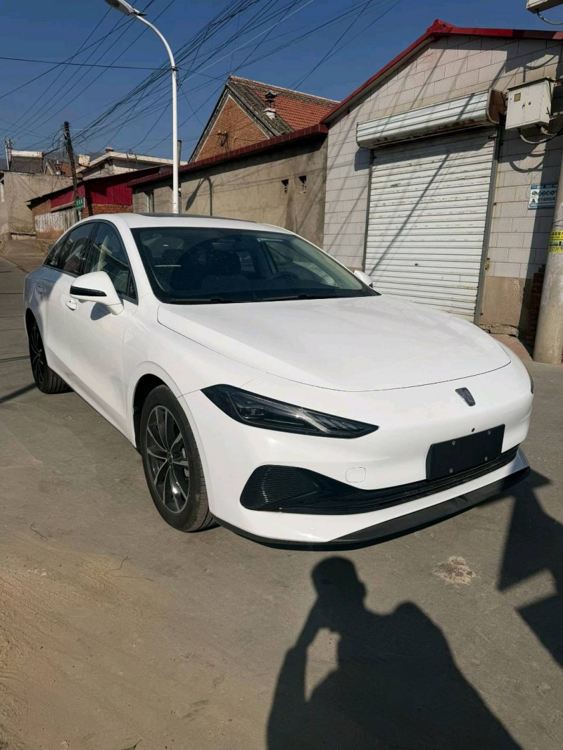 承德26年荣威D72