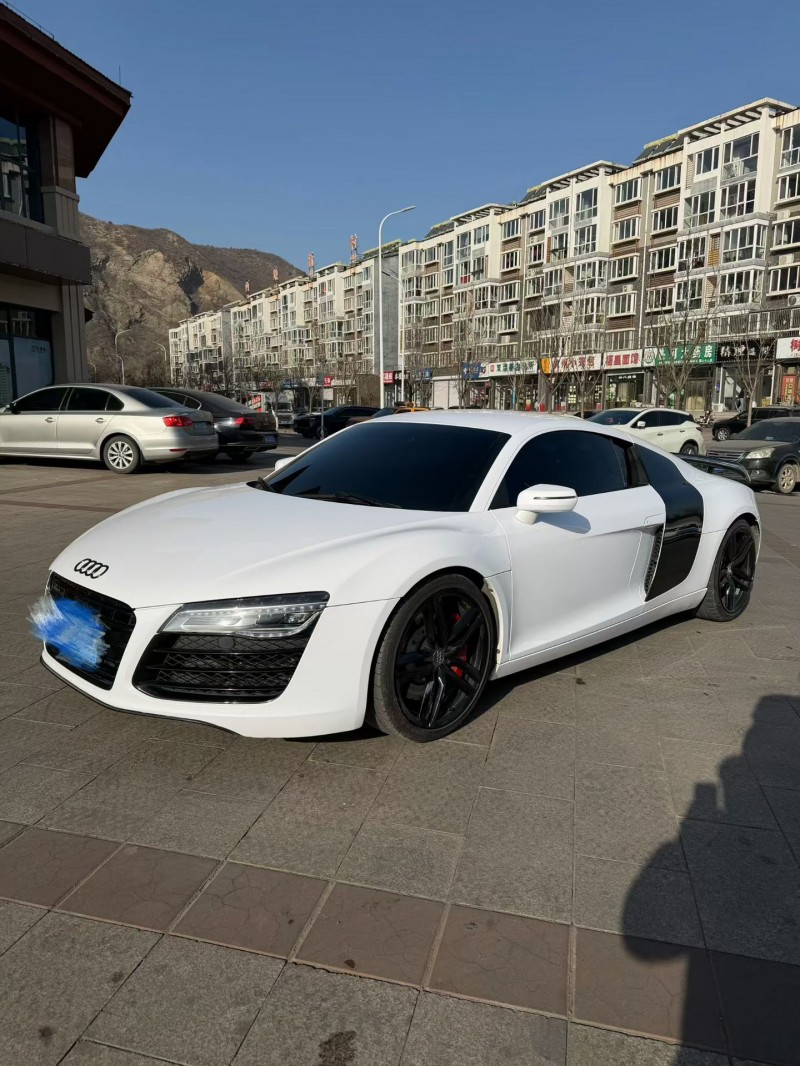 承德16年奥迪R83