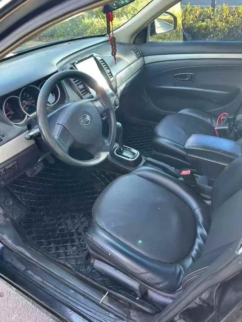 临沂19年日产轩逸4