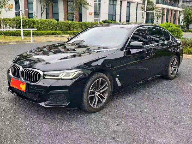 广州22年宝马5系3