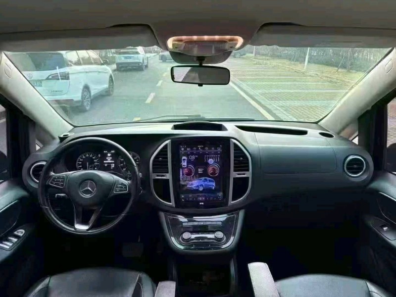 广州20年奔驰威霆7