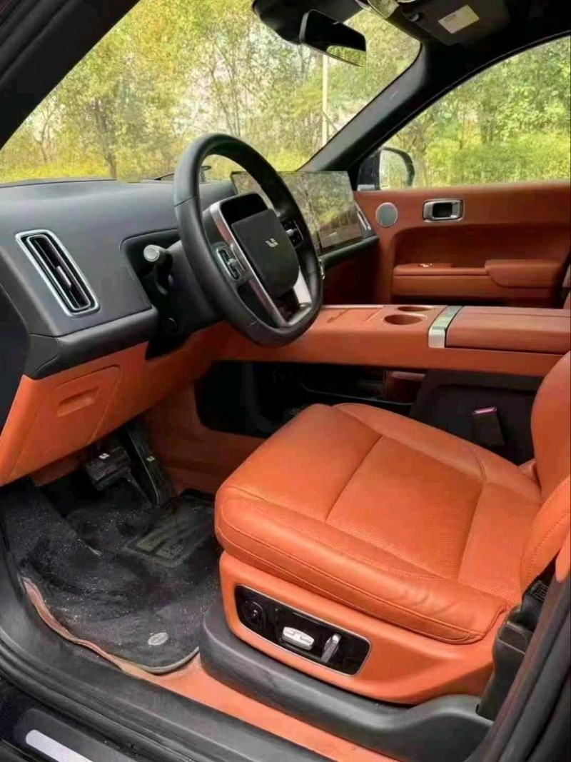 广州23年理想L97