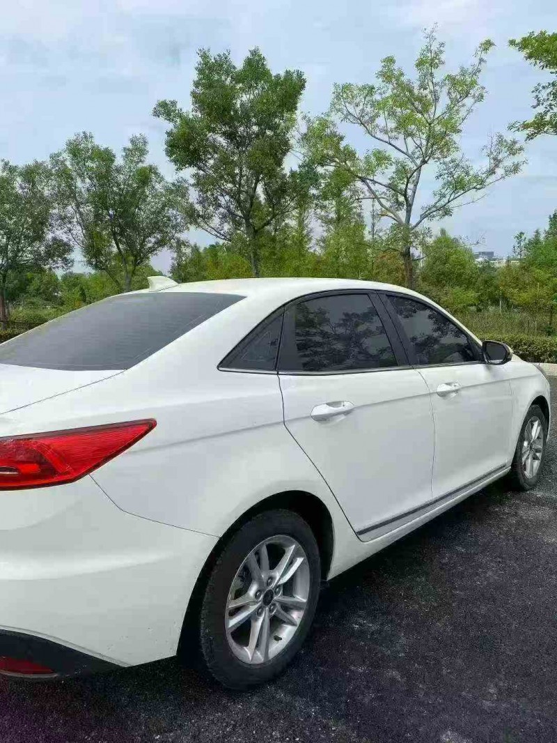 南通20年福特福睿斯8