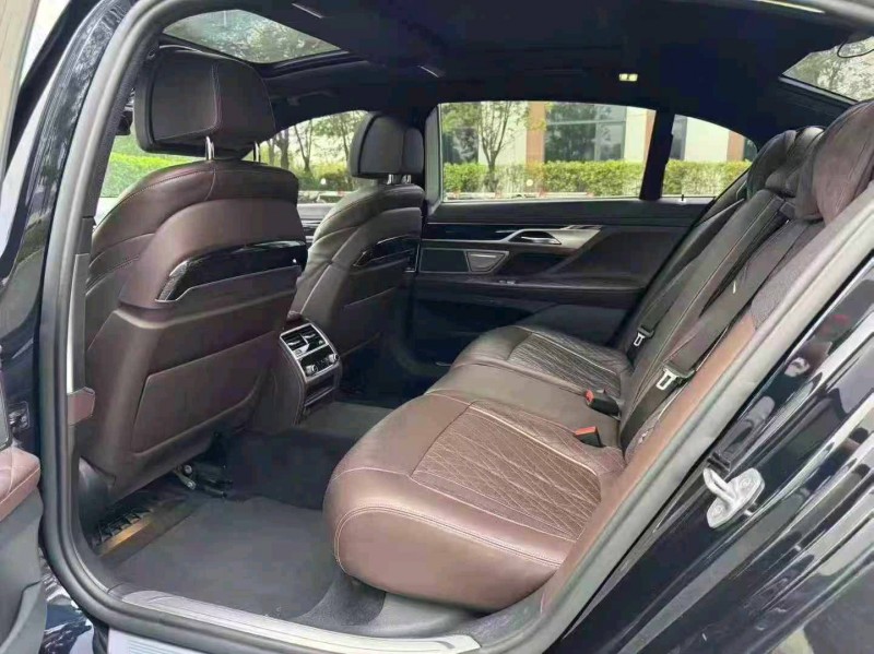 广州19年宝马7系8