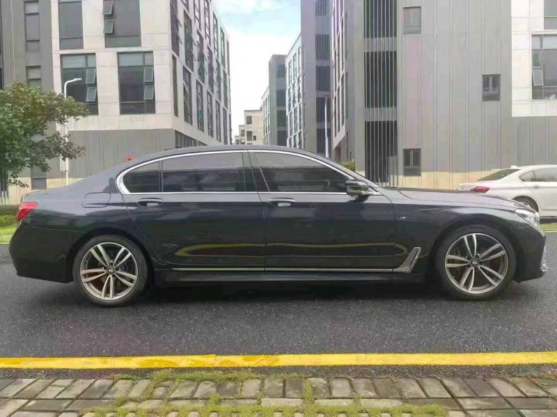 广州17年宝马7系6