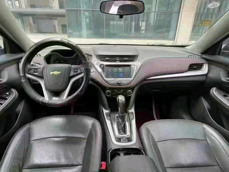 广州16年雪佛兰迈锐宝8