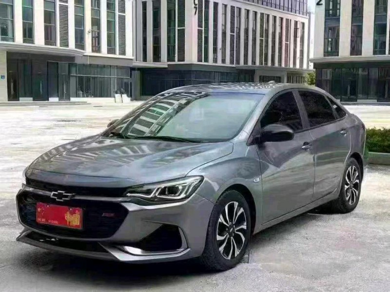 广州19年雪佛兰科鲁泽3