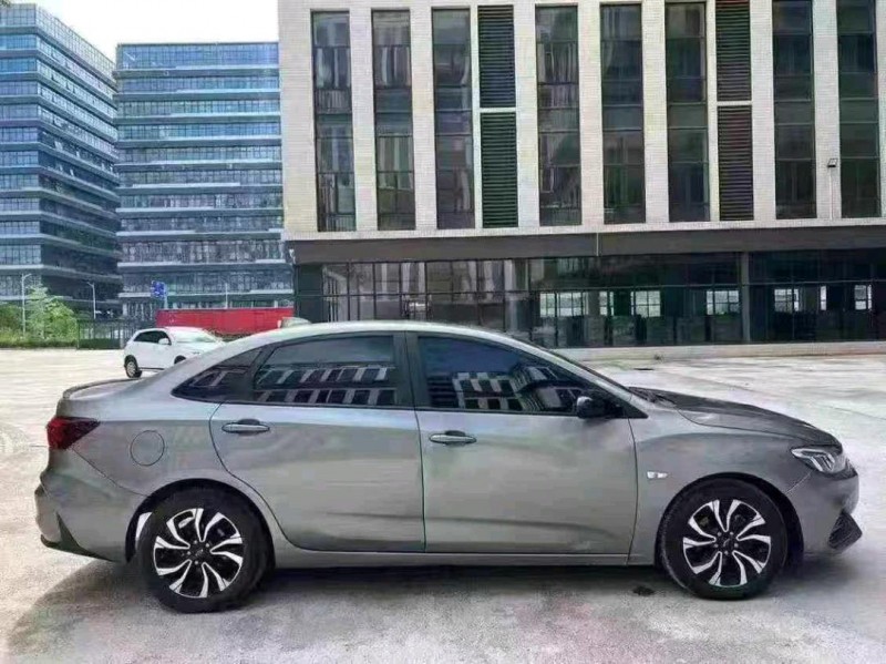 广州19年雪佛兰科鲁泽6