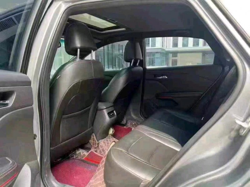 广州19年雪佛兰科鲁泽9