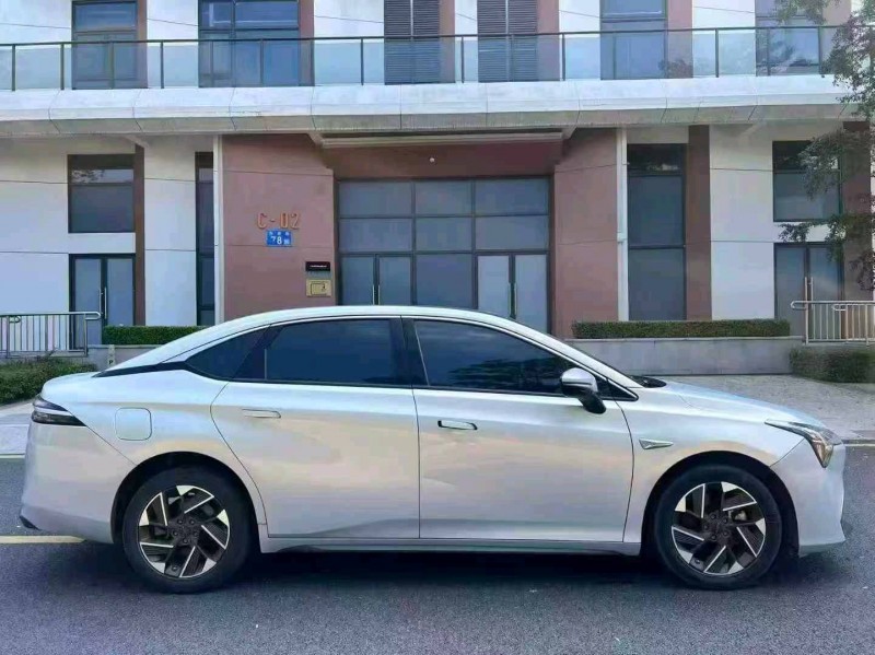 广州21年传祺埃安S6