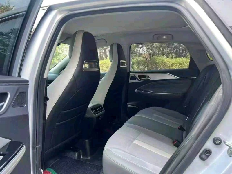 广州21年传祺埃安S7