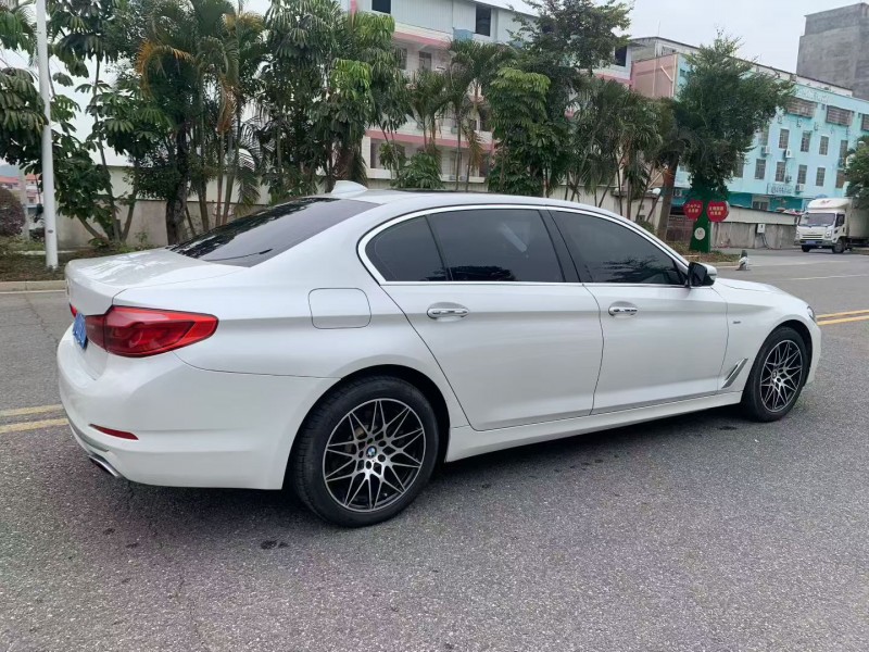 茂名18年宝马5系8