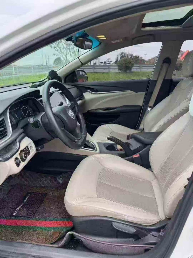 苏州16年别克英朗3