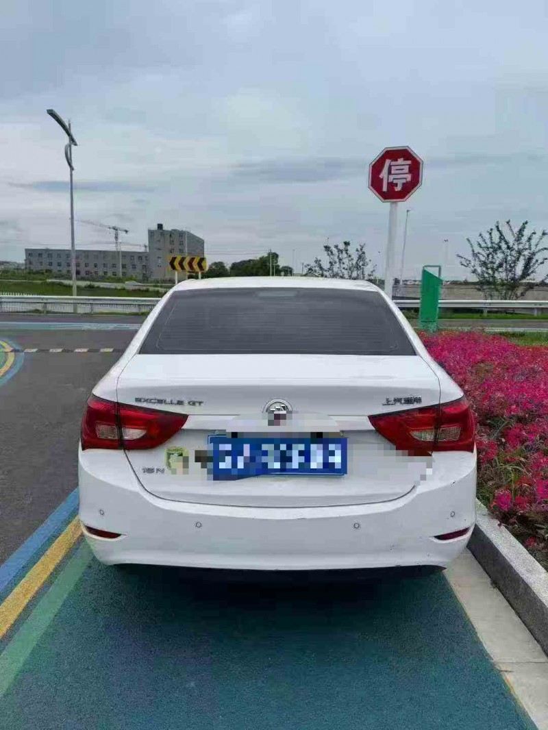 苏州16年别克英朗8