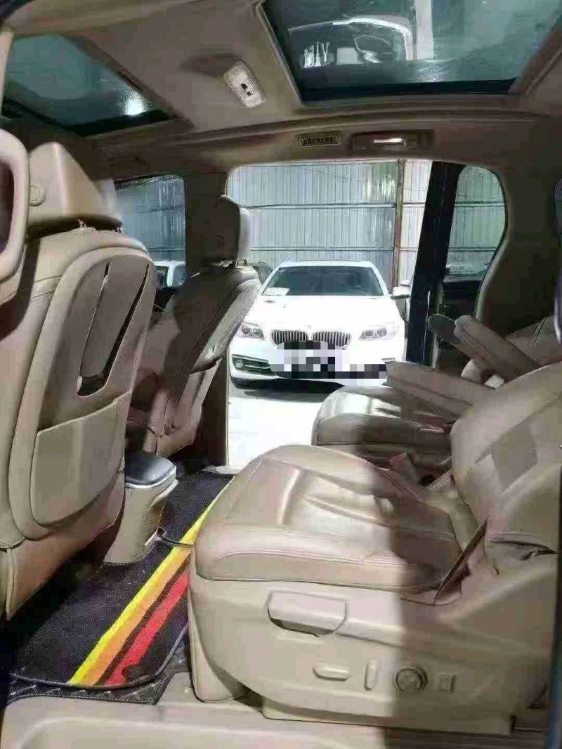 临沂17年别克GL86