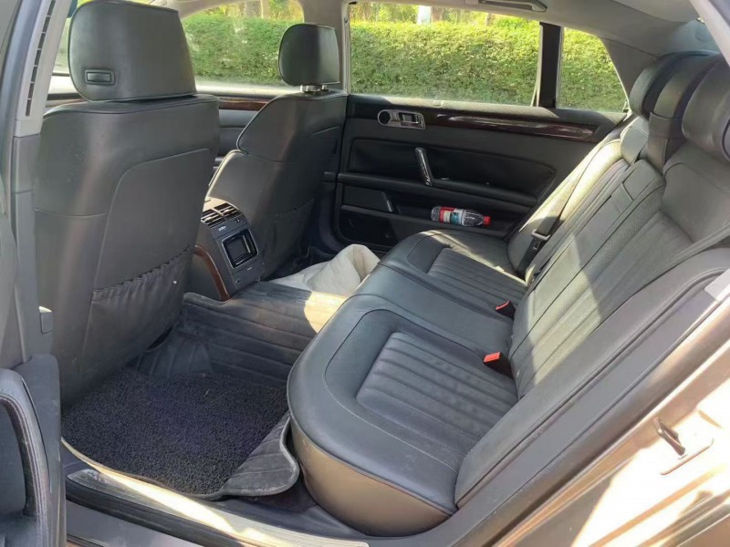 防城港16年大众辉腾5