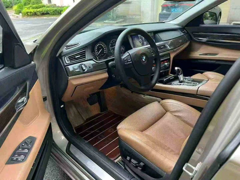 佛山20年宝马7系4