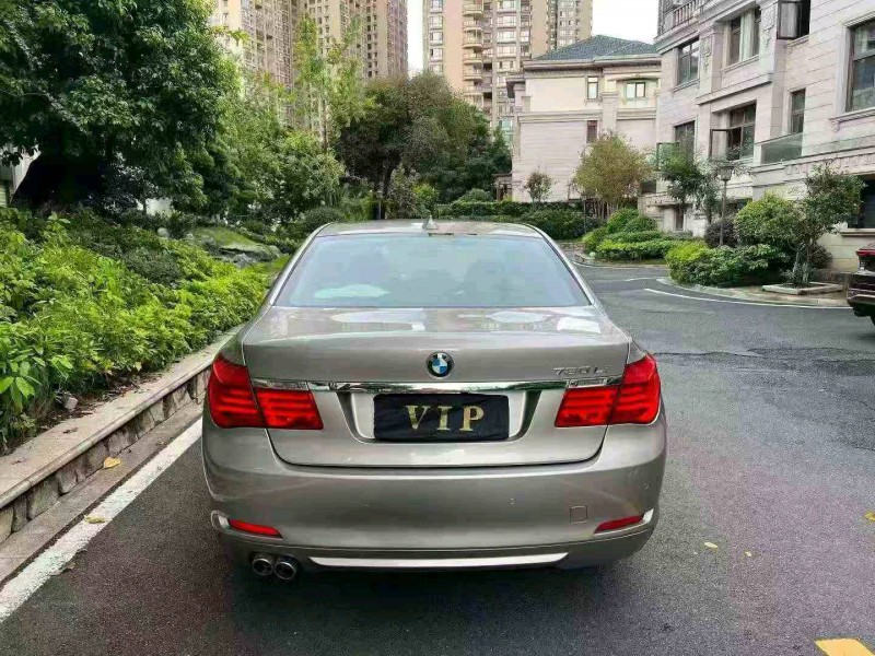 佛山20年宝马7系9
