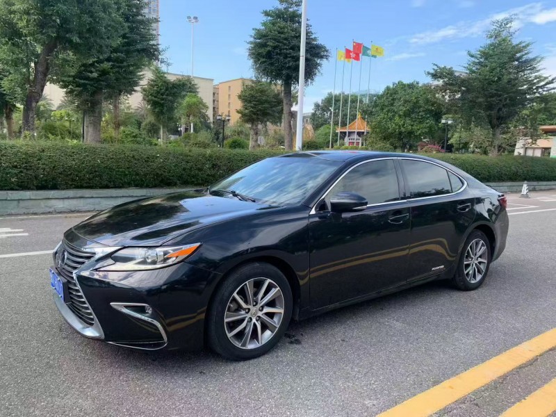 茂名16年雷克萨斯ES3