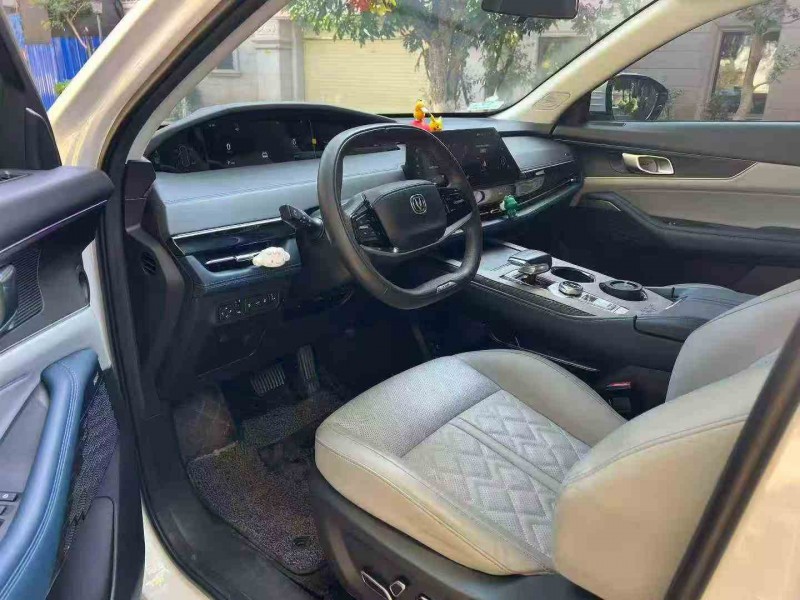 汕头23年长安汽车UNI4