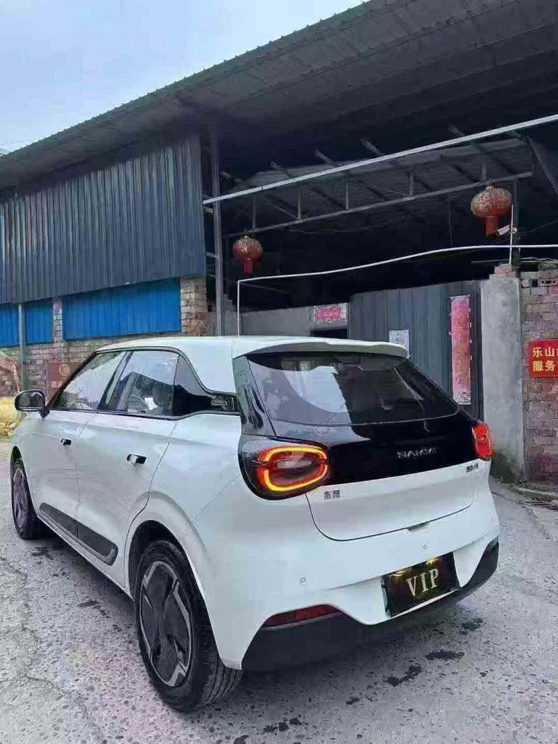 德阳25年东风纳米7