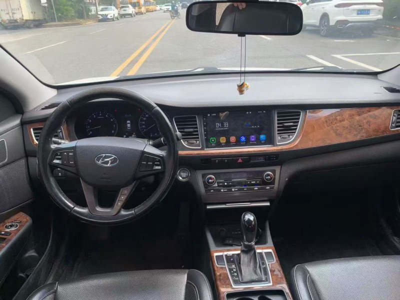 茂名16年现代名图5