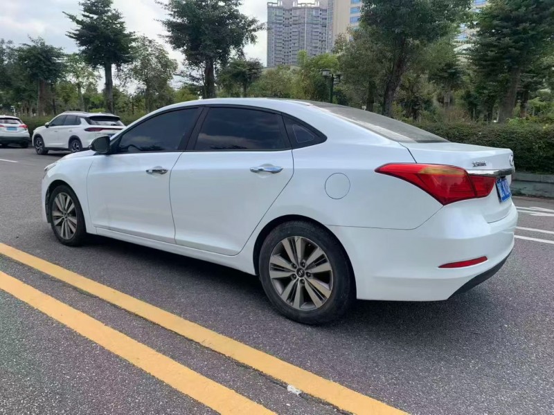 茂名16年现代名图7