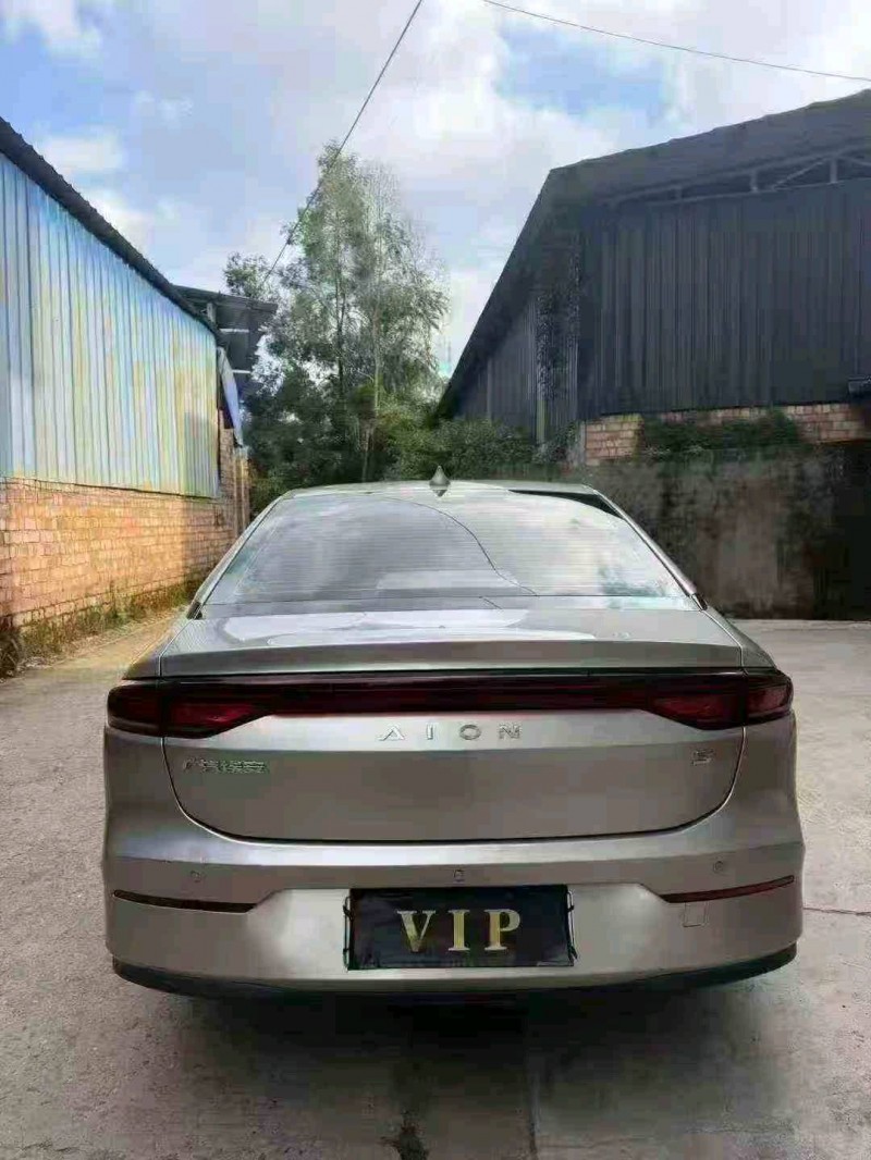 广元23年传祺埃安S9